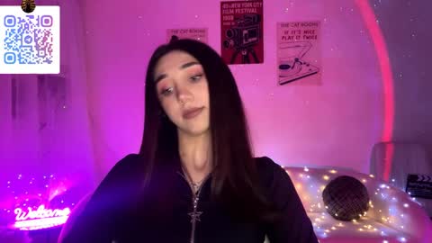 Lina online show from April 8, 10:35 pm