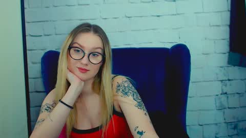 LiliiaSugar online show from January 15, 9:30 pm