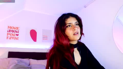 Lilith Savett online show from June 2, 3:14 pm