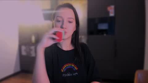 Snapshot of lililaluna chatting on December 5, 11:33 am             ...  online show from December 5, 11:33 am