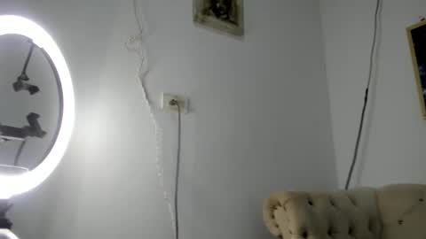 lilit2005 online show from February 17, 6:17 pm