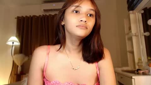 Chloe online show from March 5, 4:02 am