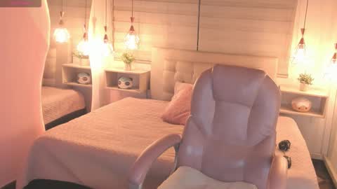 lilith_84 online show from December 23, 4:18 am