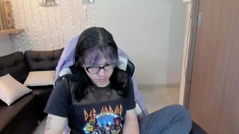 lilith  online show from April 11, 3:16 pm