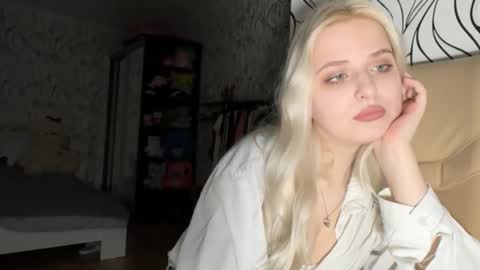 Lilly online show from March 12, 3:27 pm