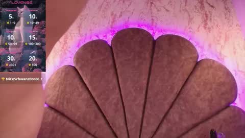   online show from September 14, 8:10 pm