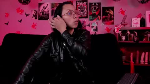 MISTRESS LILITH online show from November 3, 10:33 pm