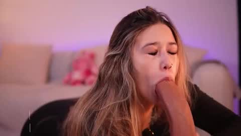 Lilith Gray online show from December 17, 4:19 am