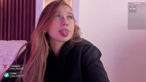 Snapshot of lilith_gray9 chatting on January 28, 12:11 pm Lilith Gray online show from January 28, 12:11 pm