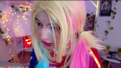 LILITH 200 LIKES   Thursday Clown Costume M online show from October 31, 11:38 pm