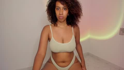 Snapshot of lilith_vision chatting on January 12, 11:58 pm Alejandra  online show from January 12, 11:58 pm