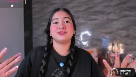 lilithcb_ online show from January 10, 7:30 pm