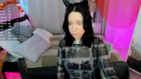 Snapshot of lilithlunna chatting on October 24, 12:39 pm Lilith online show from October 24, 12:39 pm