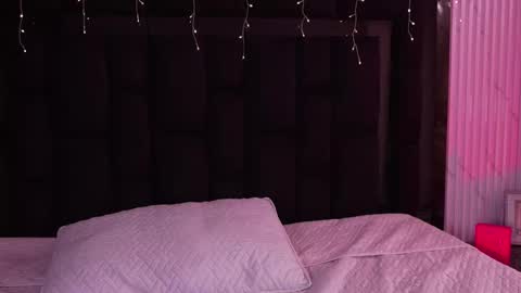 Lilith luxorr online show from January 14, 4:59 pm