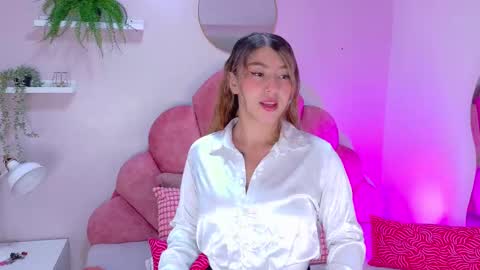 L I L I T H  online show from September 13, 11:34 am