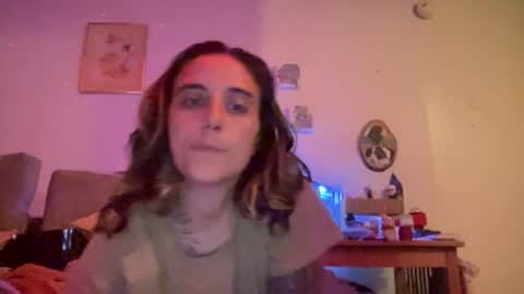 lilldaddysgirl online show from August 5, 6:10 am