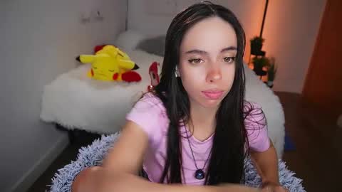 Lill Dayna online show from January 18, 4:49 pm