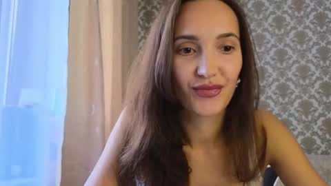 Lillian online show from June 19, 11:16 am