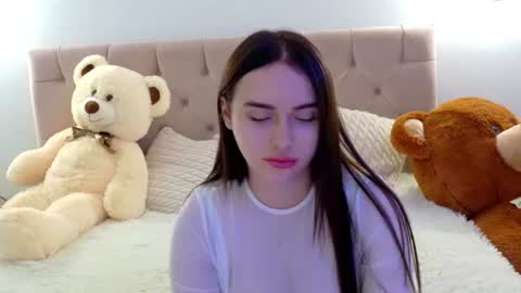 Snapshot of lilliana_moon chatting on October 16, 7:41 am lilliana_moon online show from October 16, 7:41 am