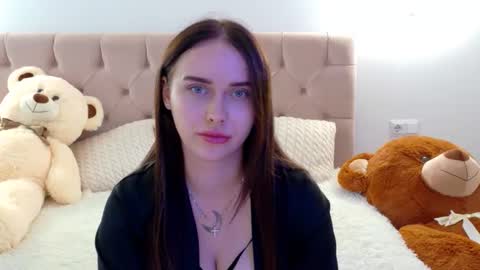 Snapshot of lilliana_moon chatting on September 27, 8:12 am lilliana_moon online show from September 27, 8:12 am