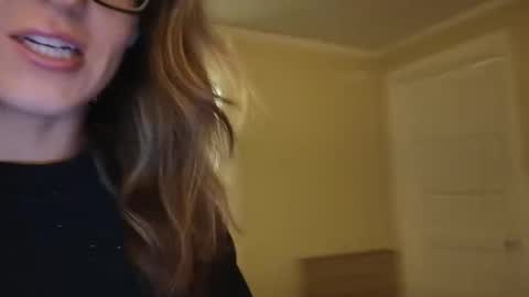 lilly_adams88 online show from March 13, 2:48 am