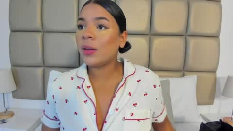 Lilly  online show from May 11, 3:35 am