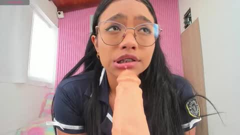 lillyy16 online show from September 11, 1:34 pm