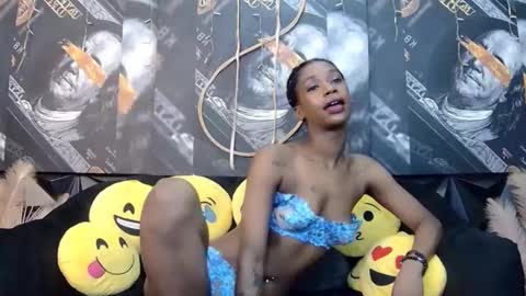 lilmissbaddiexxx online show from February 20, 6:10 pm