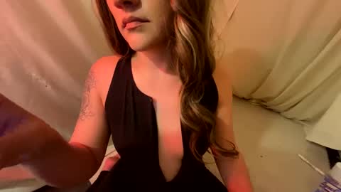 Snapshot of lilnikkicreampuff chatting on February 3, 8:13 pm lilnikkicreampuff online show from February 3, 8:13 pm