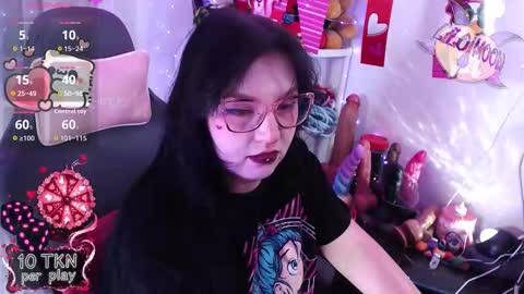 Lilo  online show from February 15, 9:46 pm