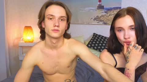 Jesse and Grace online show from December 5, 7:33 pm