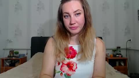 lilu_cute25 online show from April 2, 10:55 am