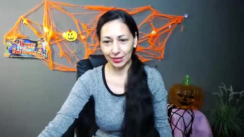 lilugrants online show from October 23, 6:09 pm