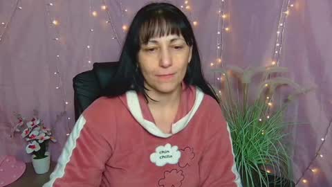 lilugrants online show from May 2, 11:10 pm