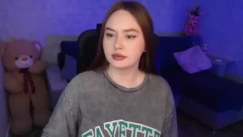 lily_baker_ online show from April 27, 6:55 am