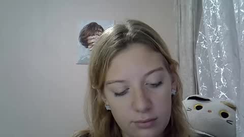 lily_ember online show from October 5, 7:32 pm