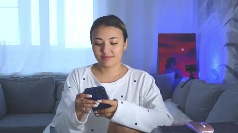 Lily online show from February 17, 5:47 am