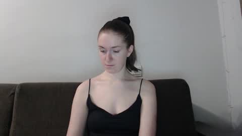 lily_love_x online show from November 23, 4:21 am