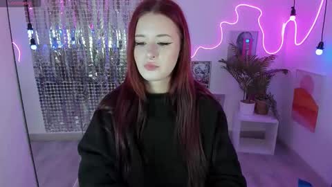 Lily online show from September 23, 7:02 am