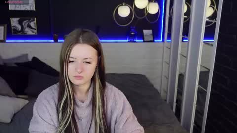 Lily online show from February 27, 8:02 am