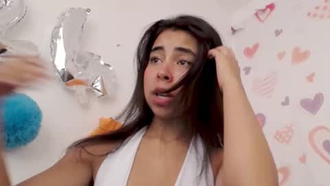 Lily Roberts online show from September 21, 6:34 pm