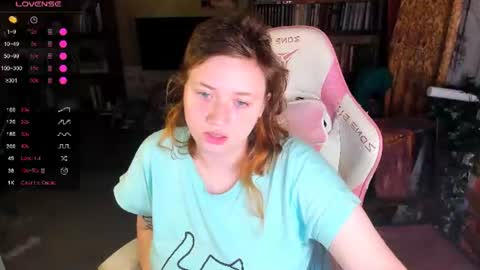 Alice online show from August 8, 7:57 pm