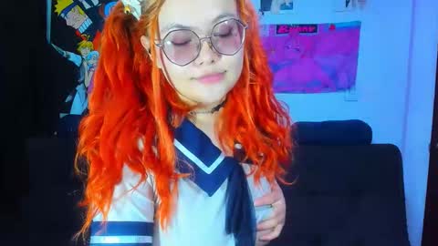 lily_stone04 online show from October 10, 9:37 am