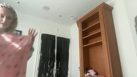 lilybrown07 online show from February 5, 9:51 pm