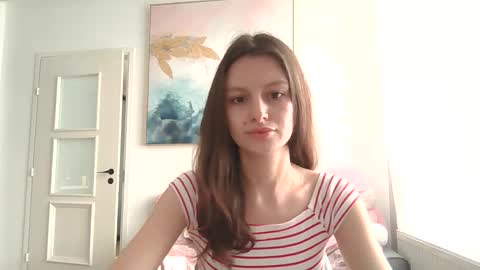 lilycandy_ online show from March 13, 1:25 pm