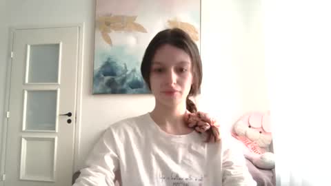 lilycandy_ online show from February 23, 1:57 pm