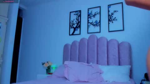 Lily online show from October 5, 3:04 am