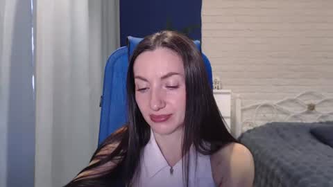 Lily online show from July 31, 7:42 am