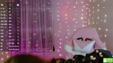 Snapshot of lilyrose1_ chatting on September 15, 5:25 pm You can call me Li ... online show from September 15, 5:25 pm