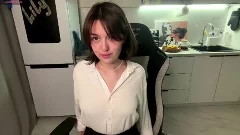 Lily online show from June 18, 5:18 pm